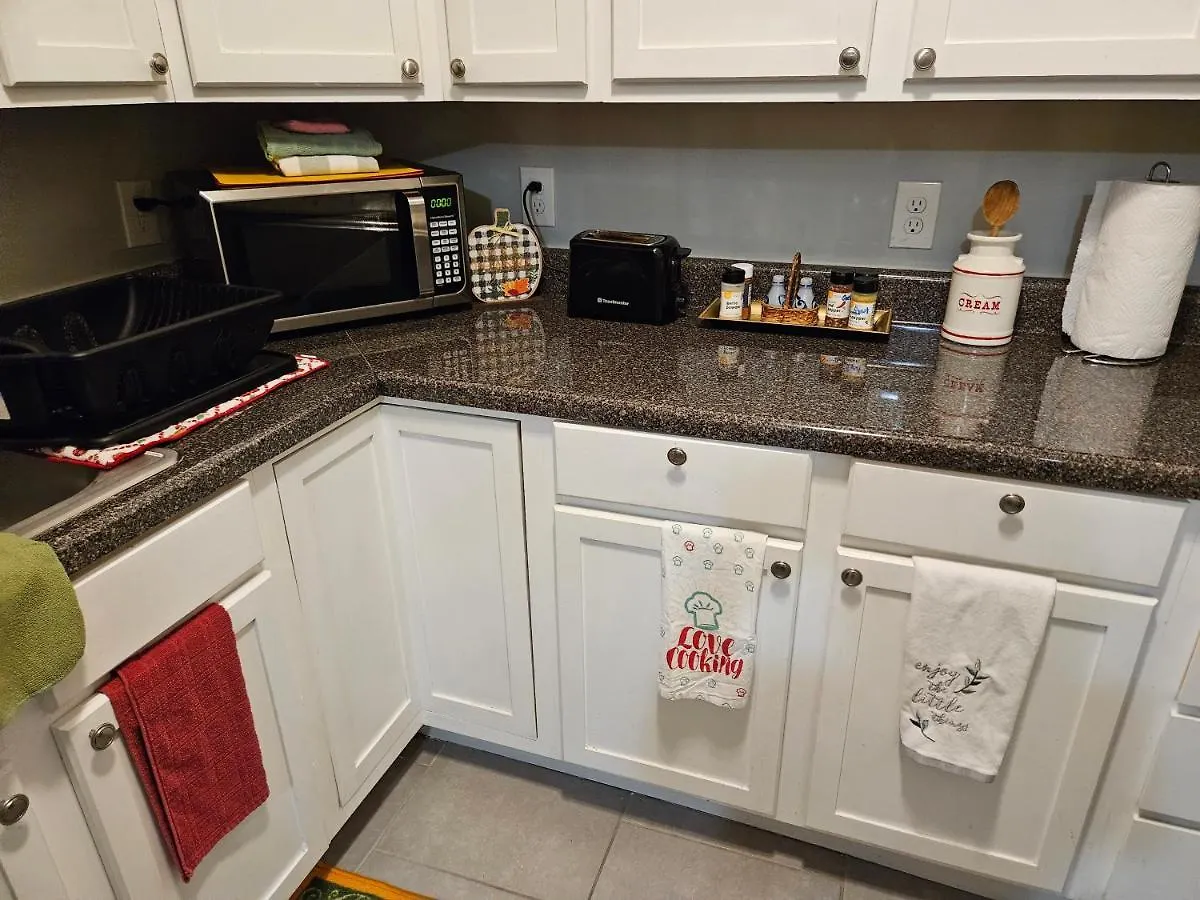 Affordable Twin Room Memphis